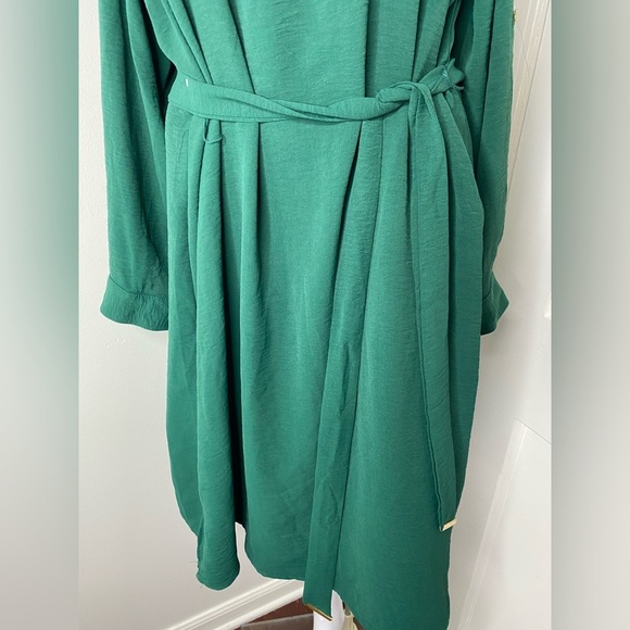 Fashion Nova  NWT Hunter Green Mini Shirt Dress with gold embellishments - Picture 7 of 11